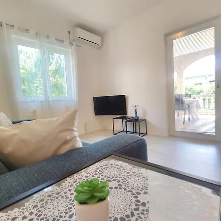 D&a Apartment *