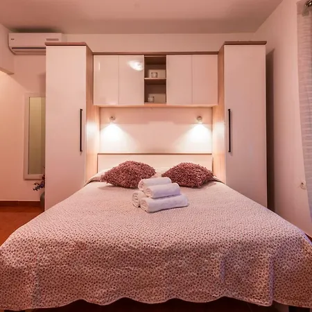 Apartment D&a